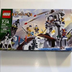 LEGO Castle Drawbridge Defense